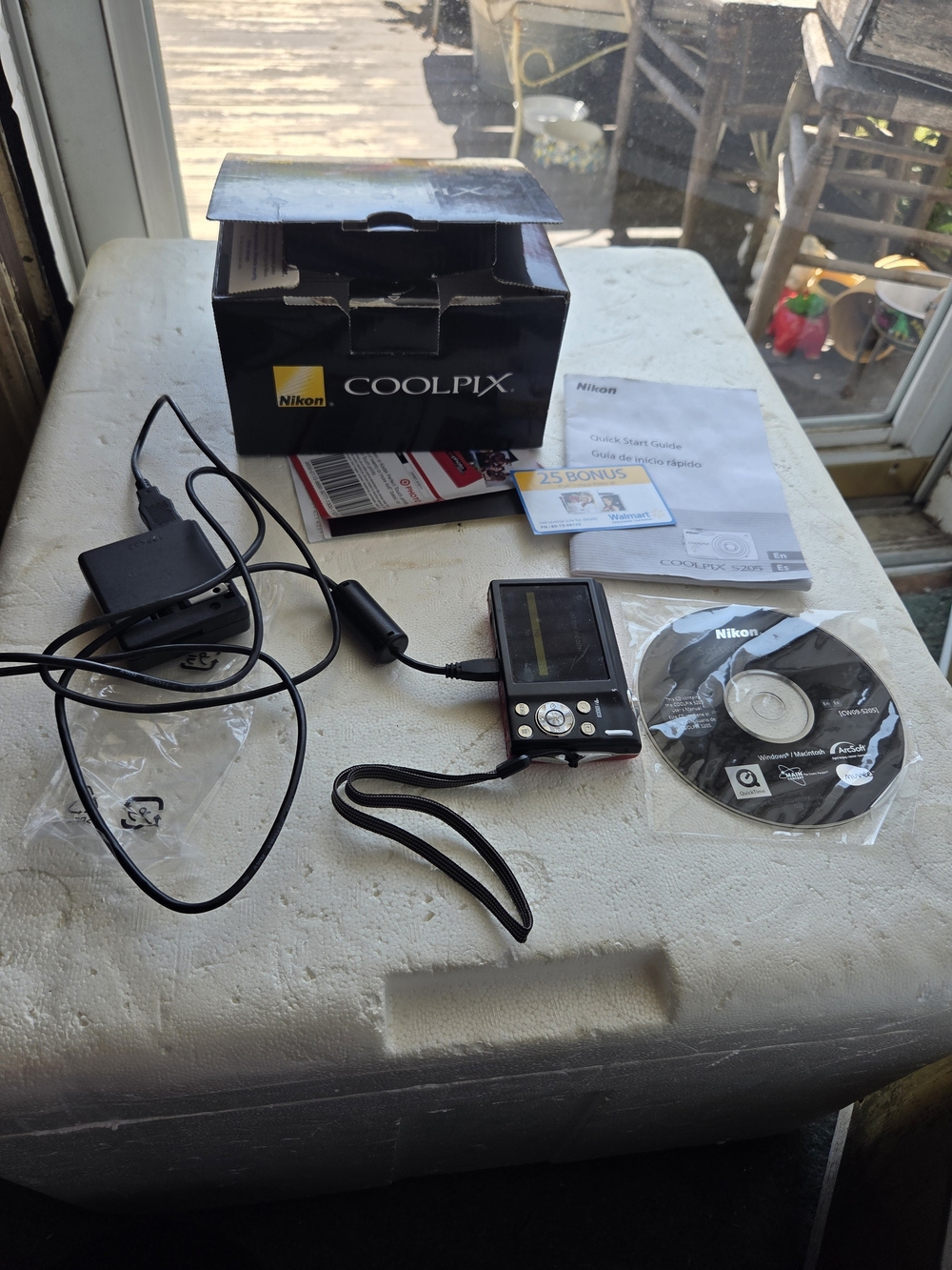 Nikon COOLPIX S205 Compact Digital Camera - Red In Box